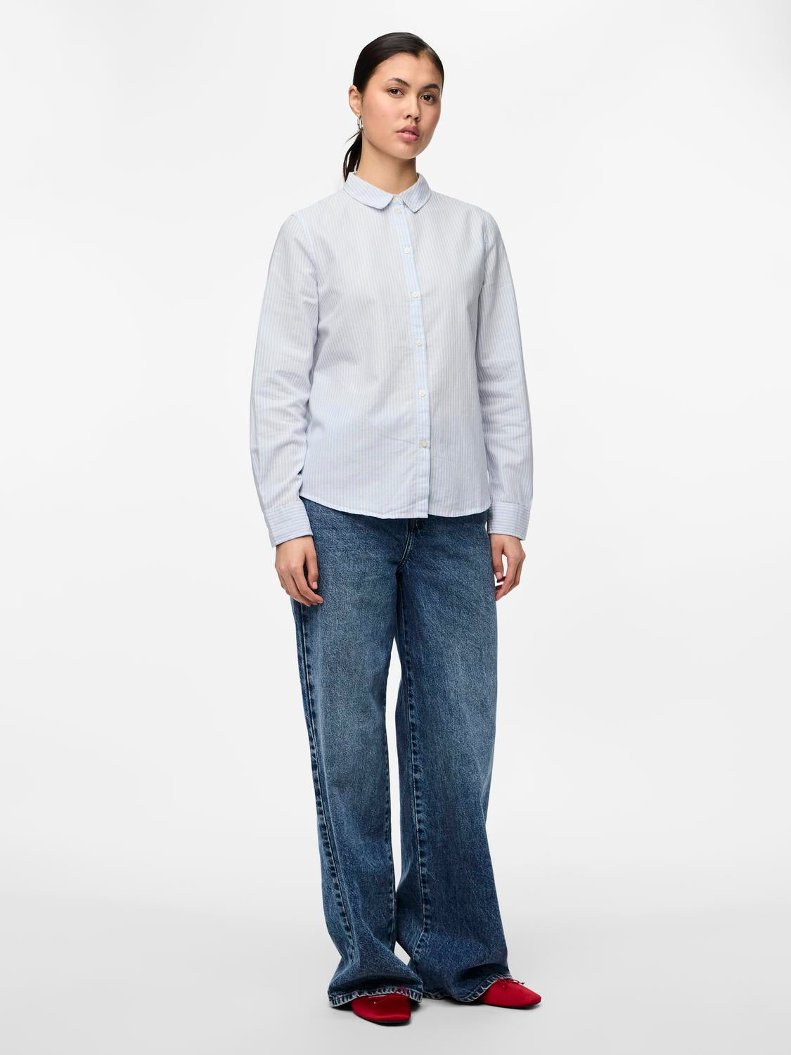 model_shot-front_full